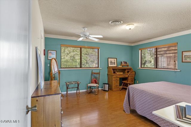 20476 Old Town Road, Tehachapi, CA 93561