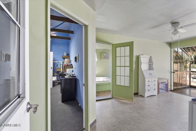 20476 Old Town Road, Tehachapi, CA 93561