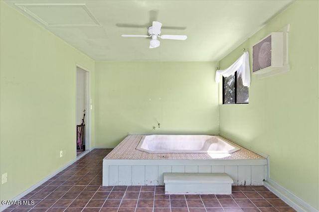 20476 Old Town Road, Tehachapi, CA 93561