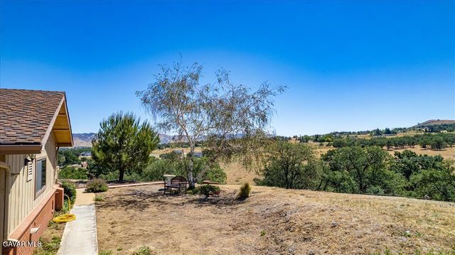 20476 Old Town Road, Tehachapi, CA 93561