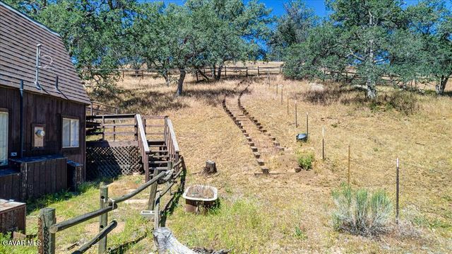 20476 Old Town Road, Tehachapi, CA 93561