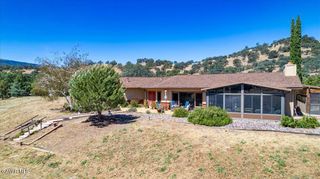 20476 Old Town Road, Tehachapi, CA 93561