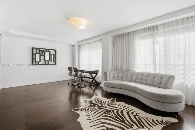 1250 Ocean Dr PH1, Miami Beach, FL 33139