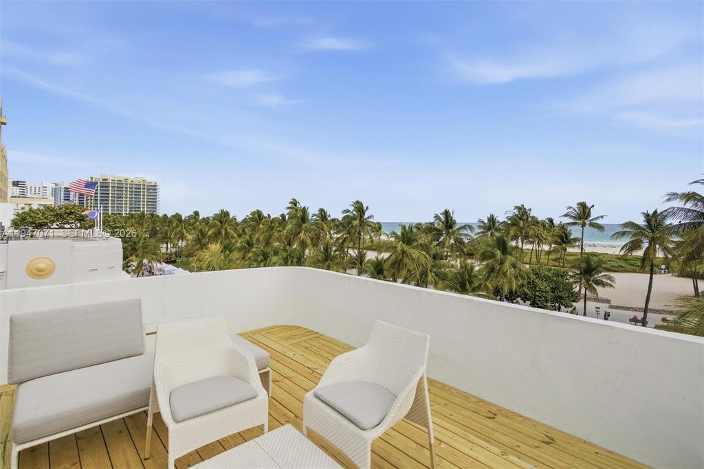 1250 Ocean Dr PH1, Miami Beach, FL 33139