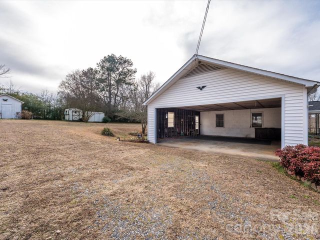 968 Hampton Grace Avenue, Lancaster, SC 29720