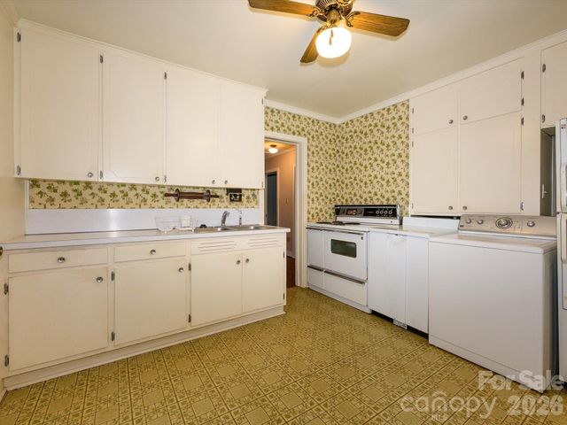 968 Hampton Grace Avenue, Lancaster, SC 29720