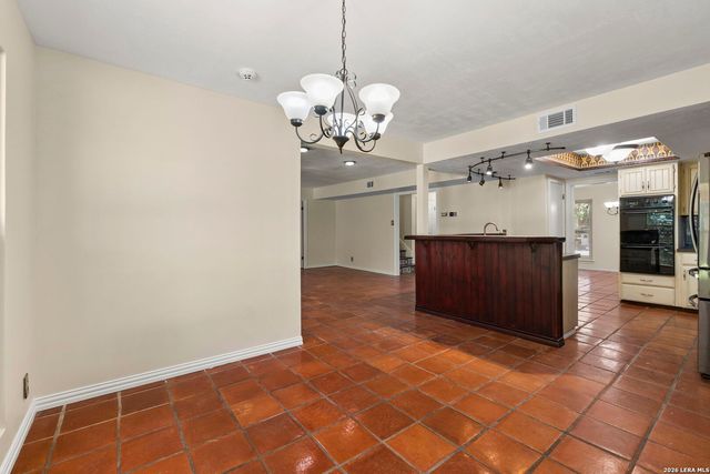 2807 BURNT OAK ST, San Antonio, TX 78232