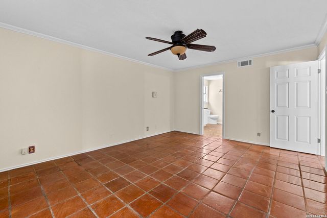 2807 BURNT OAK ST, San Antonio, TX 78232