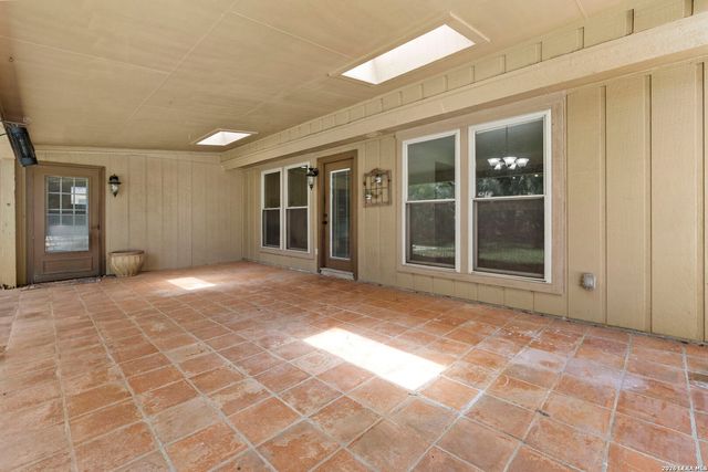2807 BURNT OAK ST, San Antonio, TX 78232