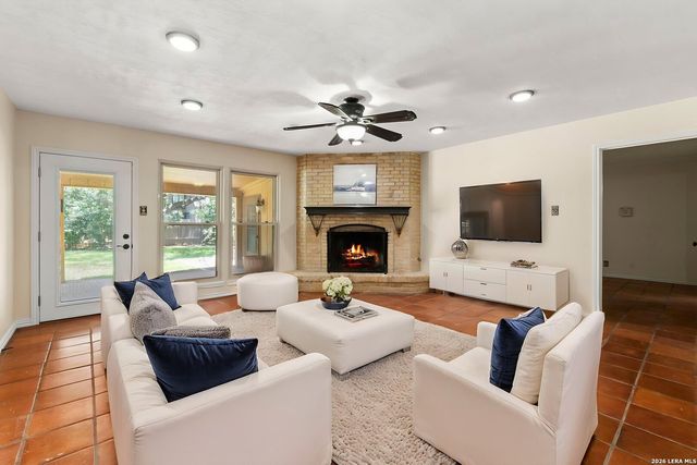 2807 BURNT OAK ST, San Antonio, TX 78232