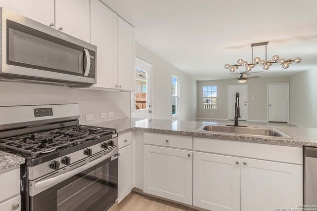 526 Ambush Ridge, San Antonio, TX 78220