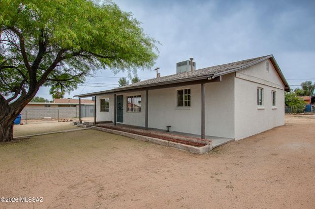 3241 S Lloyd Vista, Tucson, AZ 85713