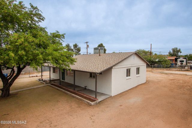 3241 S Lloyd Vista, Tucson, AZ 85713