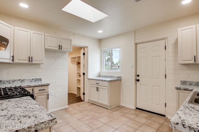 3241 S Lloyd Vista, Tucson, AZ 85713