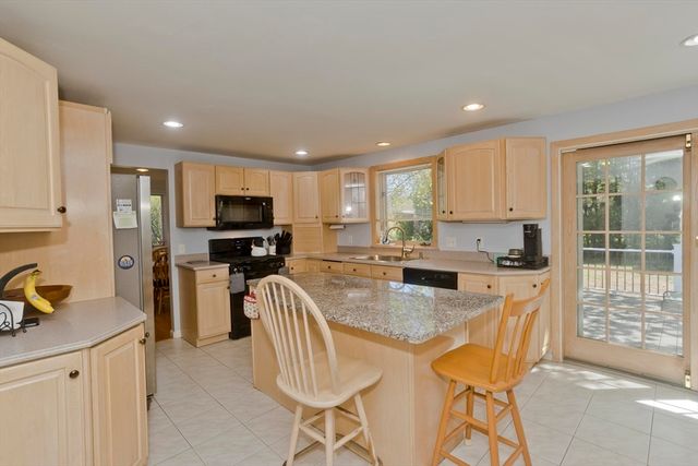 54 Sterling Rd., Holyoke, MA 01040