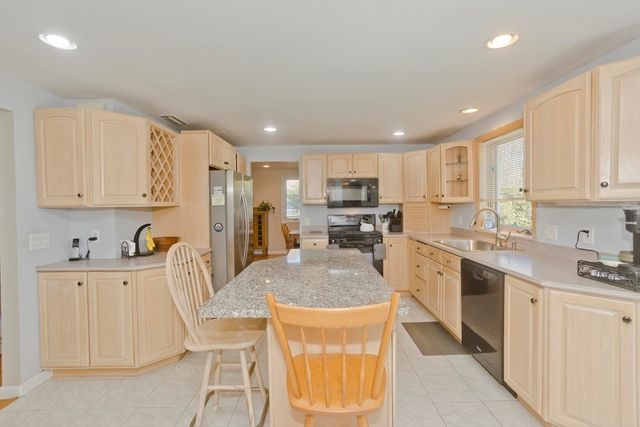54 Sterling Rd., Holyoke, MA 01040