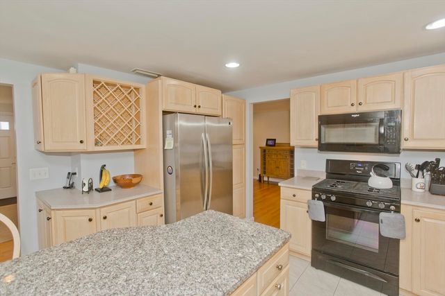54 Sterling Rd., Holyoke, MA 01040