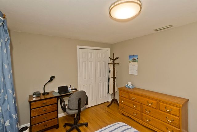 54 Sterling Rd., Holyoke, MA 01040