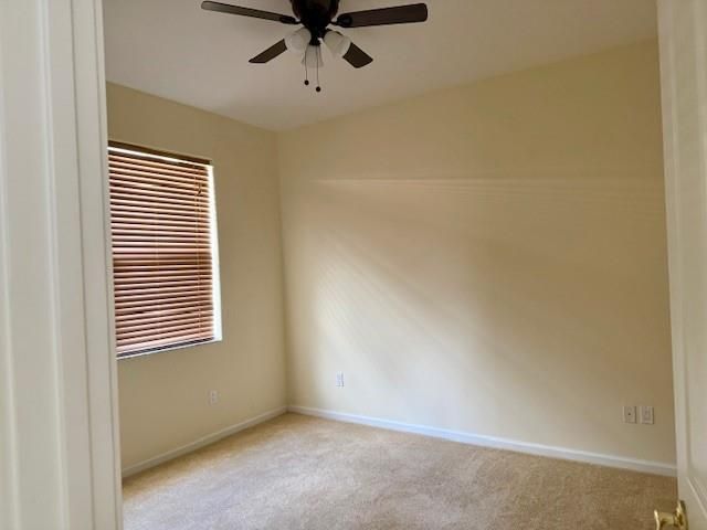 8266 Sandpiper Glen Dr, Lake Worth, FL 33467