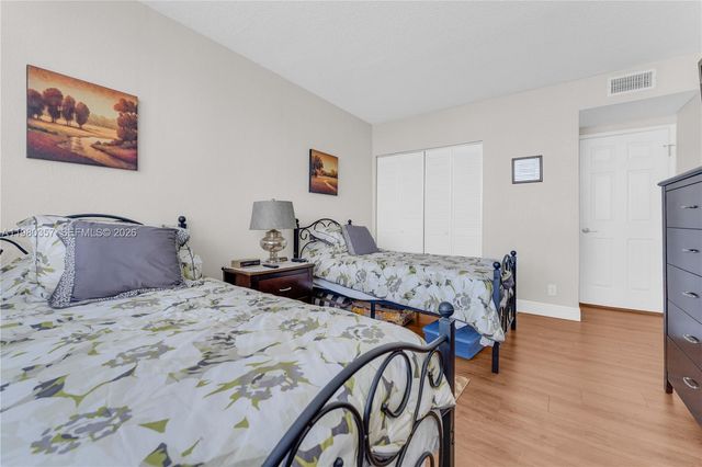 3800 Hillcrest Dr 511, Hollywood, FL 33021