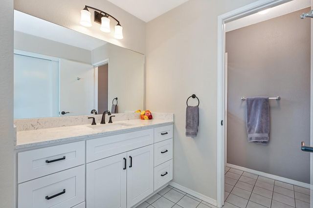 609 Willow Creek Dr, Folsom, CA 95630