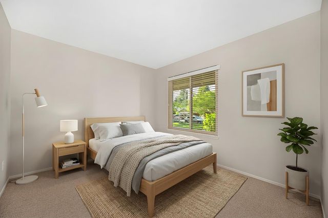 609 Willow Creek Dr, Folsom, CA 95630