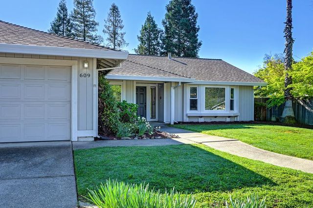 609 Willow Creek Dr, Folsom, CA 95630