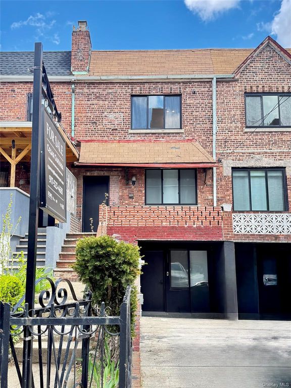 101 Remsen Avenue, Brooklyn, NY 11212