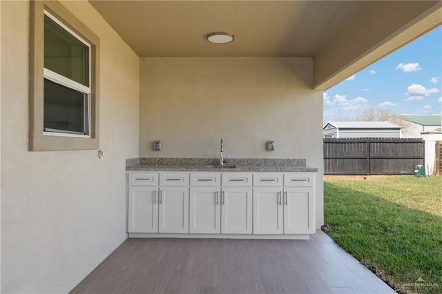 5704 N Ebony Street, Pharr, TX 78577