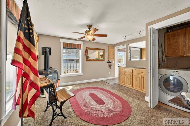 305 S Park Avenue, Shelley, ID 83274