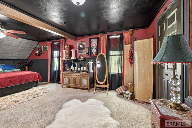 305 S Park Avenue, Shelley, ID 83274