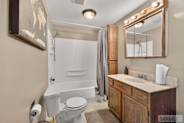 305 S Park Avenue, Shelley, ID 83274