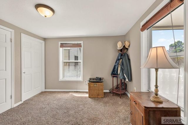 305 S Park Avenue, Shelley, ID 83274