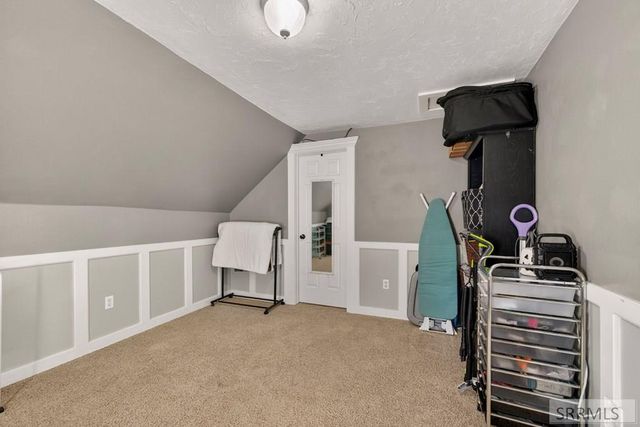 305 S Park Avenue, Shelley, ID 83274