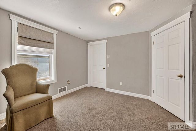 305 S Park Avenue, Shelley, ID 83274