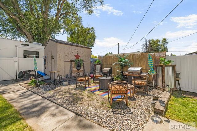 305 S Park Avenue, Shelley, ID 83274
