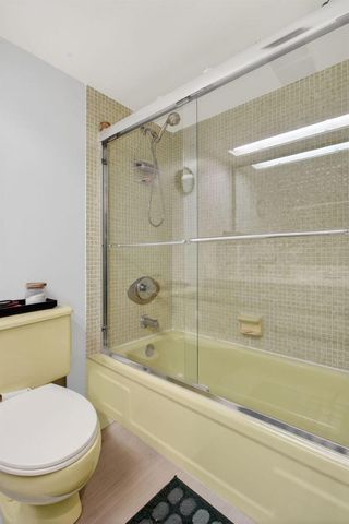 500 Oaks Lane 111, Pompano Beach, FL 33069