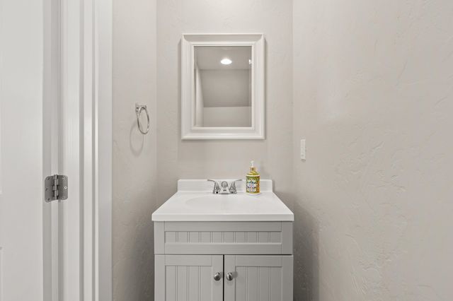 7837 Jacqueline Way, White City, OR 97503