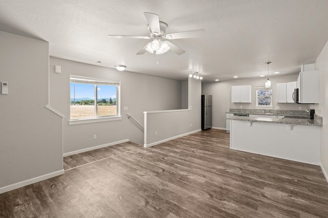 7837 Jacqueline Way, White City, OR 97503