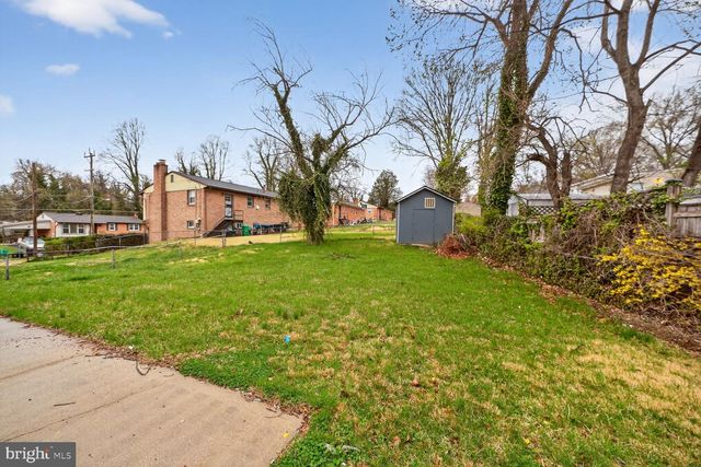 3809 WALNUT LN, Suitland, MD 20746