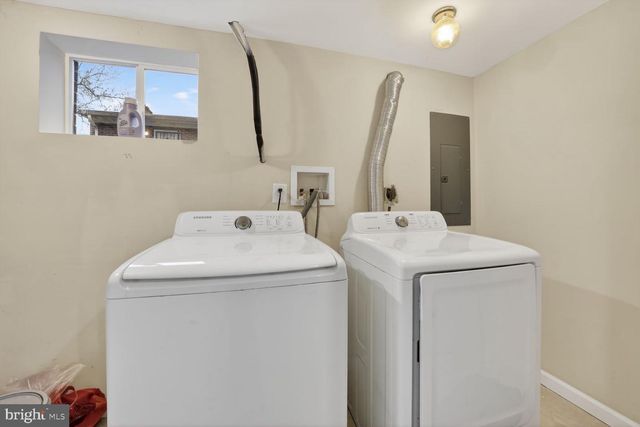 3809 WALNUT LN, Suitland, MD 20746