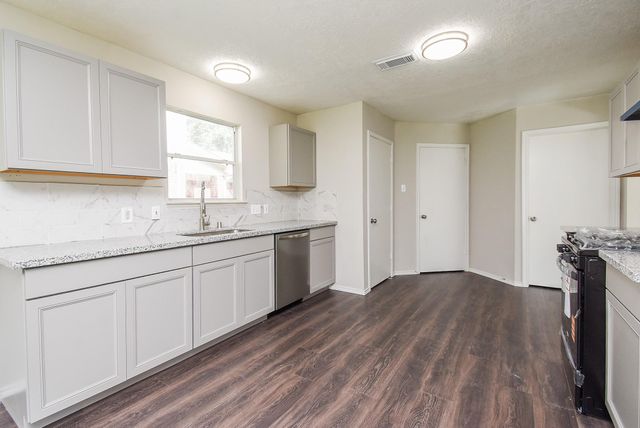 13138 Cherryglade Court, Houston, TX 77044