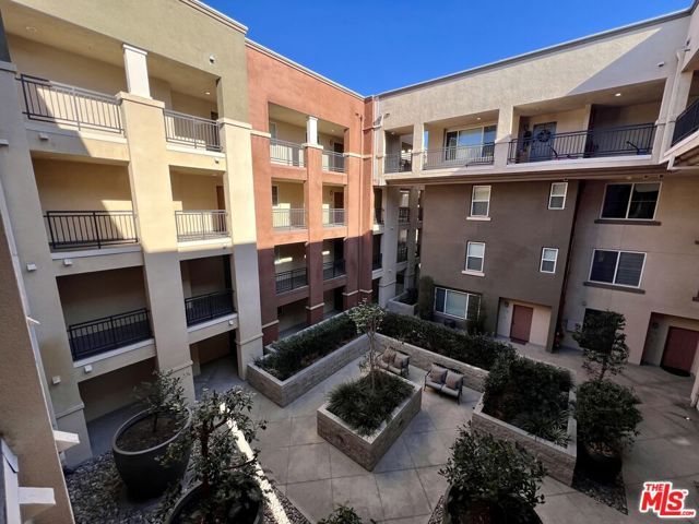 6020 Seabluff Drive 302, Los Angeles, CA 90094