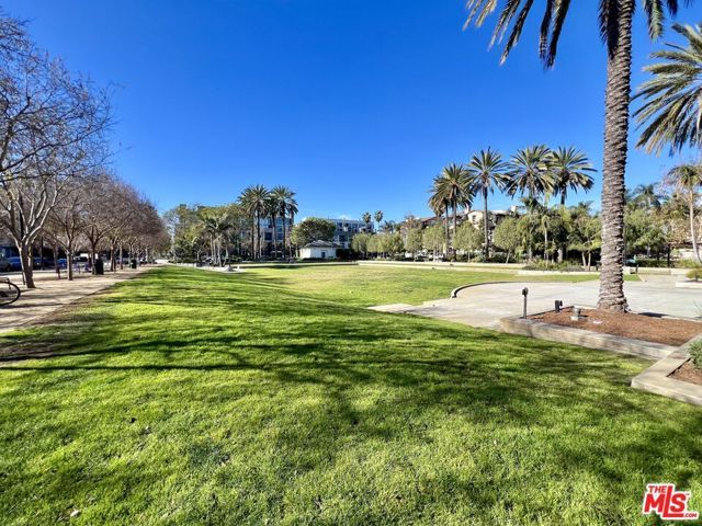 6020 Seabluff Drive 302, Los Angeles, CA 90094