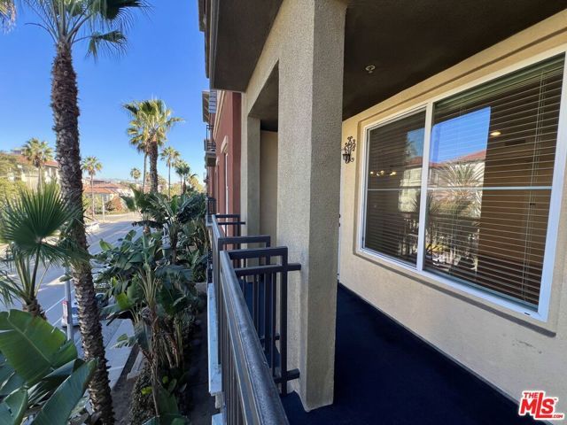 6020 Seabluff Drive 302, Los Angeles, CA 90094