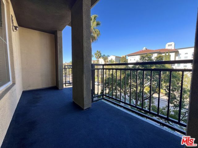 6020 Seabluff Drive 302, Los Angeles, CA 90094