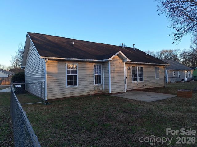 3523 Tracy Glenn Court, Charlotte, NC 28269