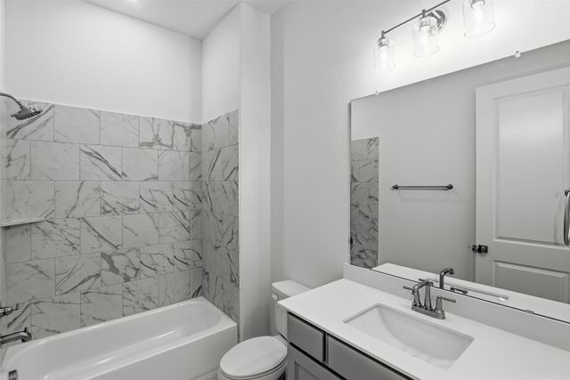 808 Valley Ridge Road, Van Alstyne, TX 75495