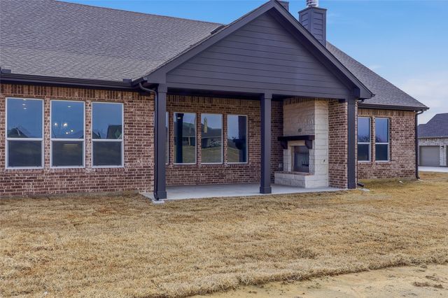 808 Valley Ridge Road, Van Alstyne, TX 75495