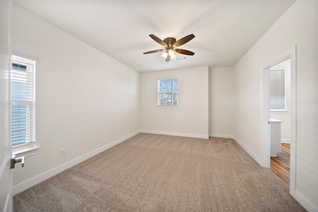 412 W Marlin St, Willis, TX 77378